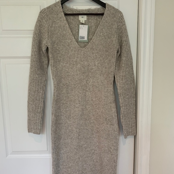 Women's Sweater Dress, H&M - Picture 1 of 2